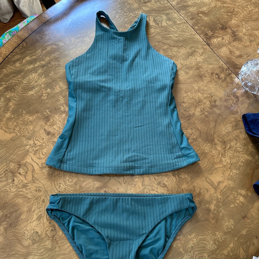 ATHLETA HIGH NECK RIBBED TANKINI - Picture 3 of 5